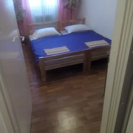 Alipasino Apartment *